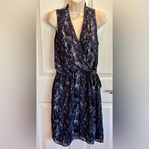 MICHAEL Michael Kors sleeveless dress | V- neck with pockets | Size 6